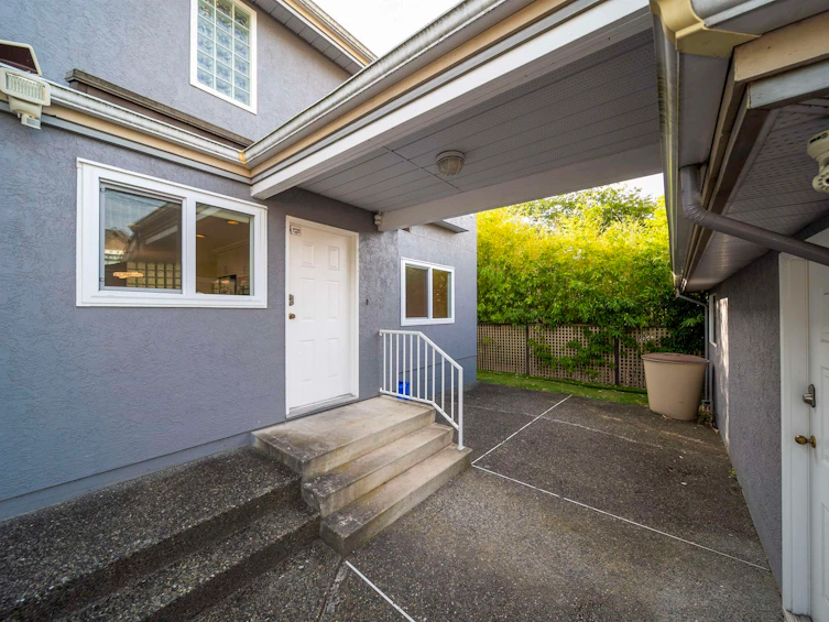 5483 Columbia Street, Vancouver, BC, V5Y 3H4 - 5