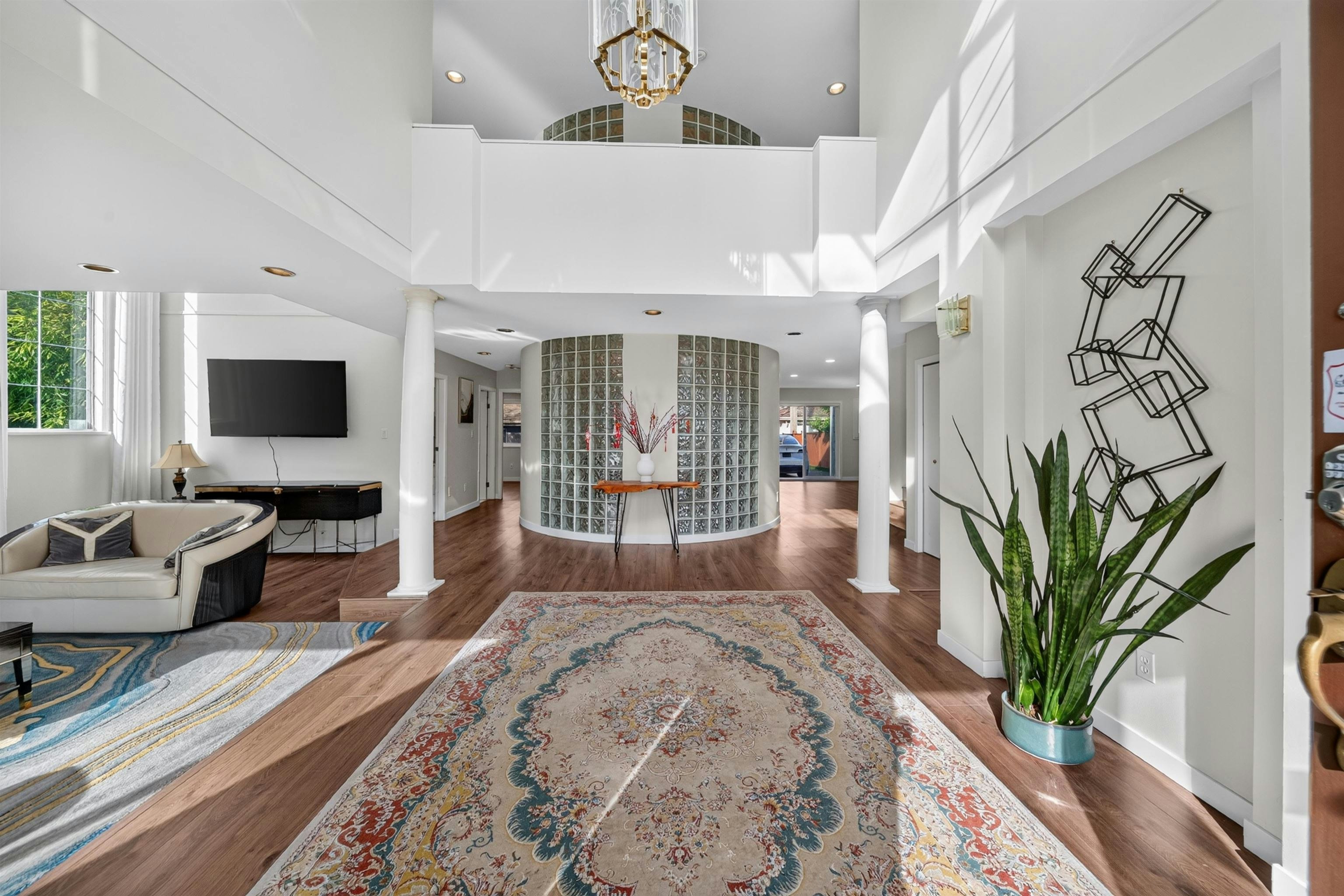 5483 Columbia Street, Vancouver, BC, V5Y 3H4 - 8
