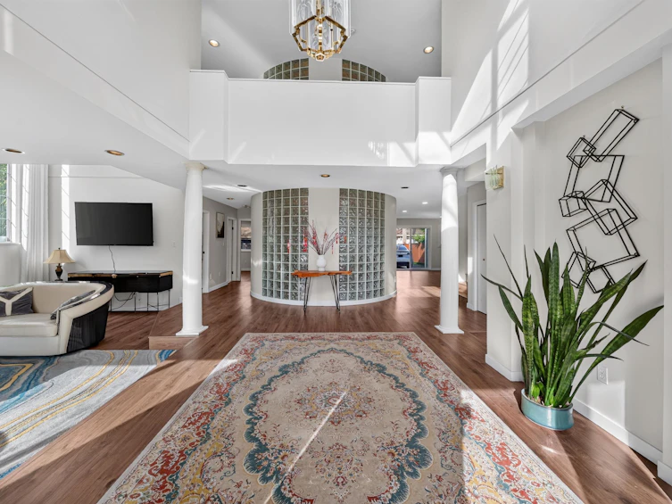 5483 Columbia Street, Vancouver, BC, V5Y 3H4 - 8