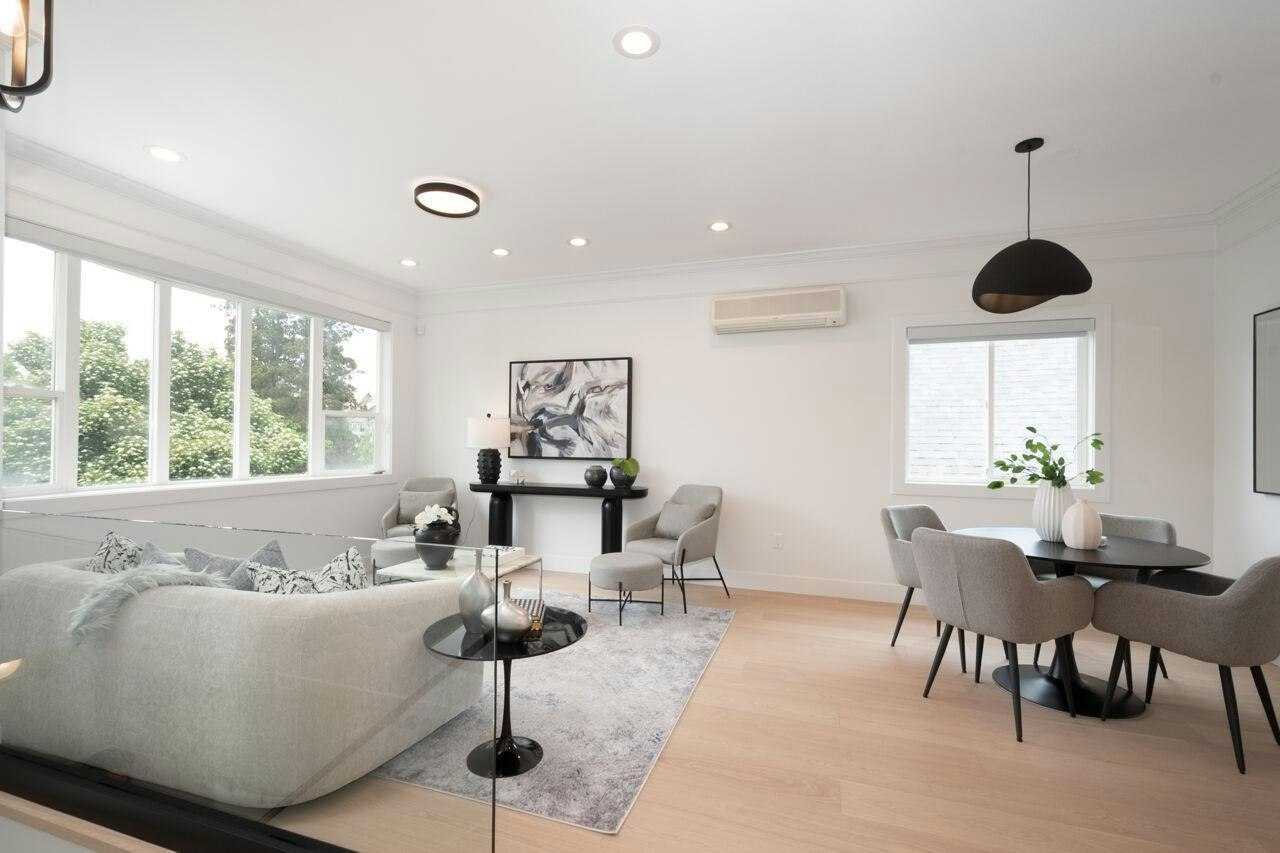 827 E 32nd Avenue, Vancouver, BC, V5V 2Y7 - 4