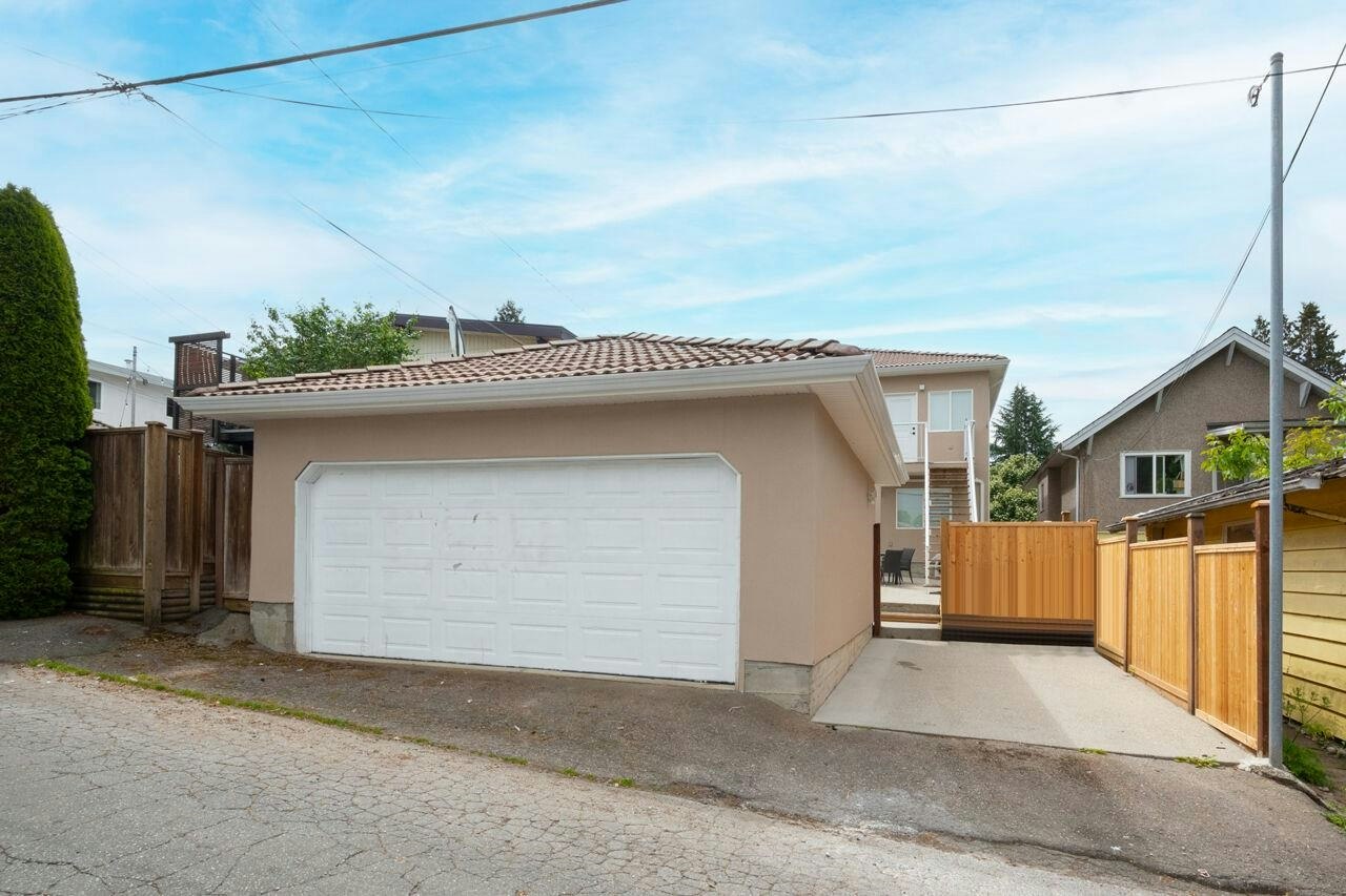827 E 32nd Avenue, Vancouver, BC, V5V 2Y7 - 40