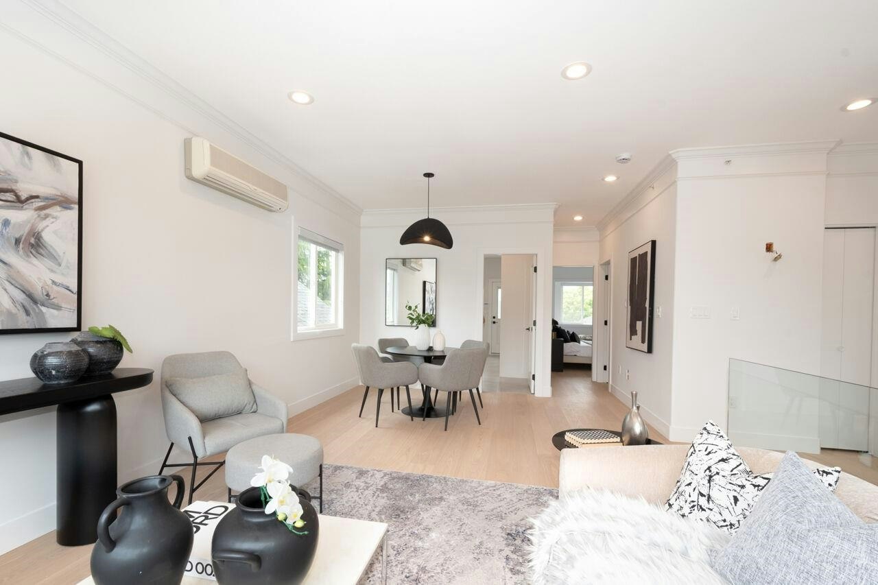 827 E 32nd Avenue, Vancouver, BC, V5V 2Y7 - 8