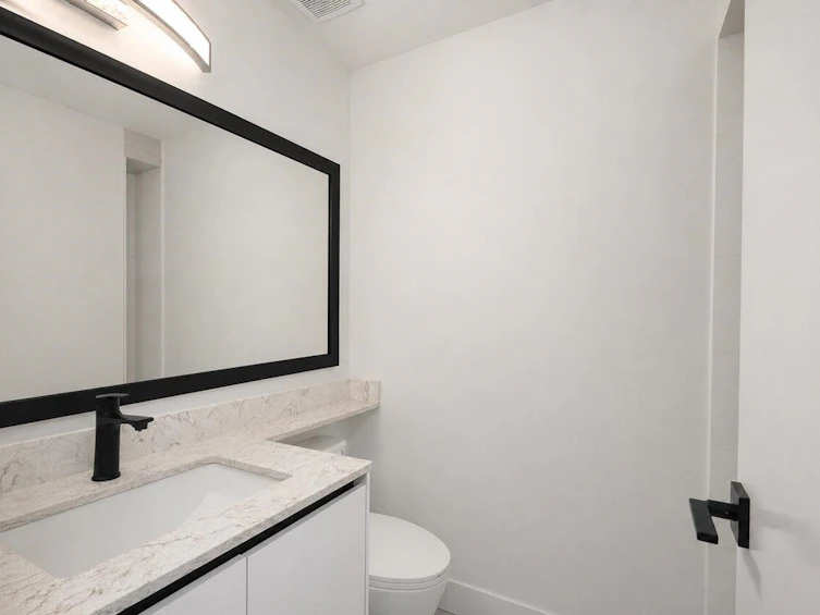 827 E 32nd Avenue, Vancouver, BC, V5V 2Y7 - 35