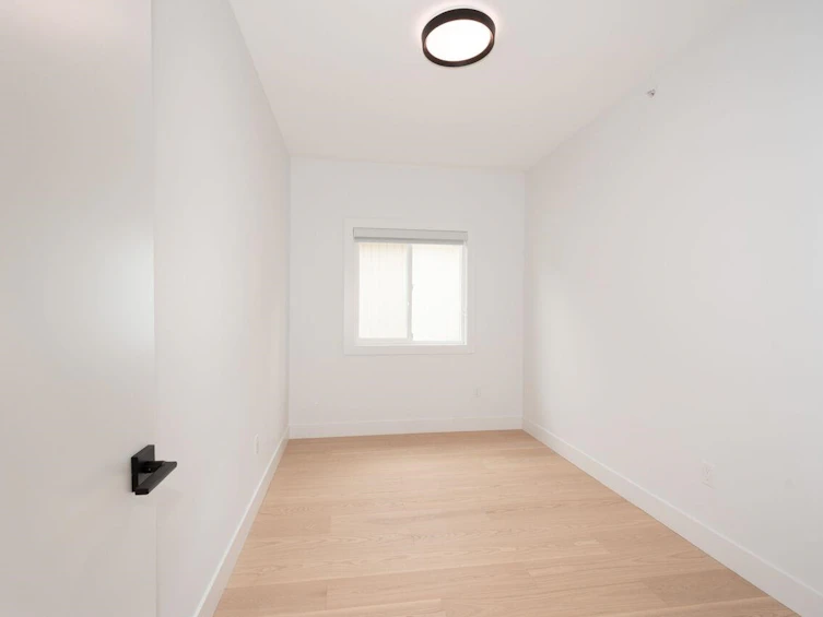 827 E 32nd Avenue, Vancouver, BC, V5V 2Y7 - 23