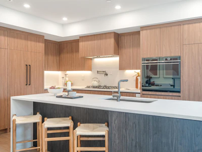 3-950 W 57th Avenue - 3