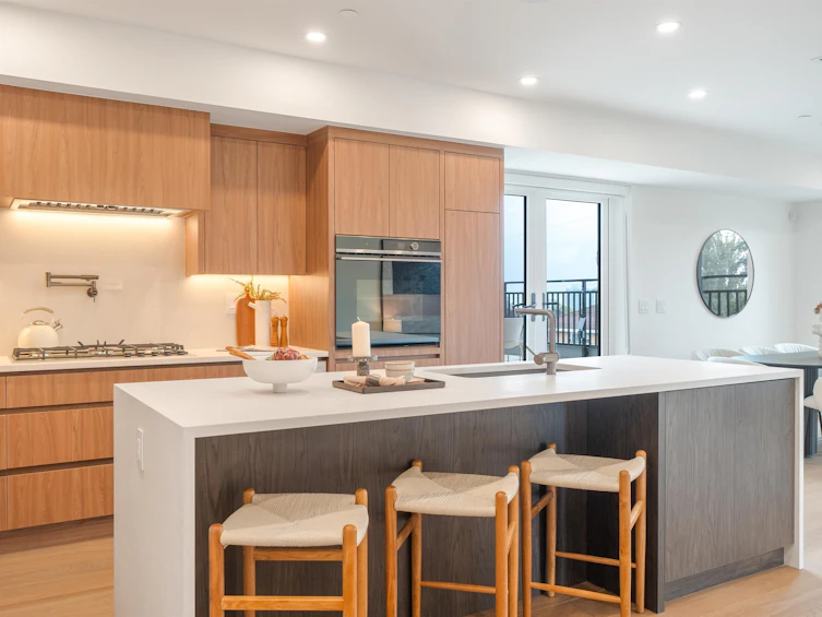 3-950 W 57th Avenue, Vancouver, BC, V6P 1S3 - 2