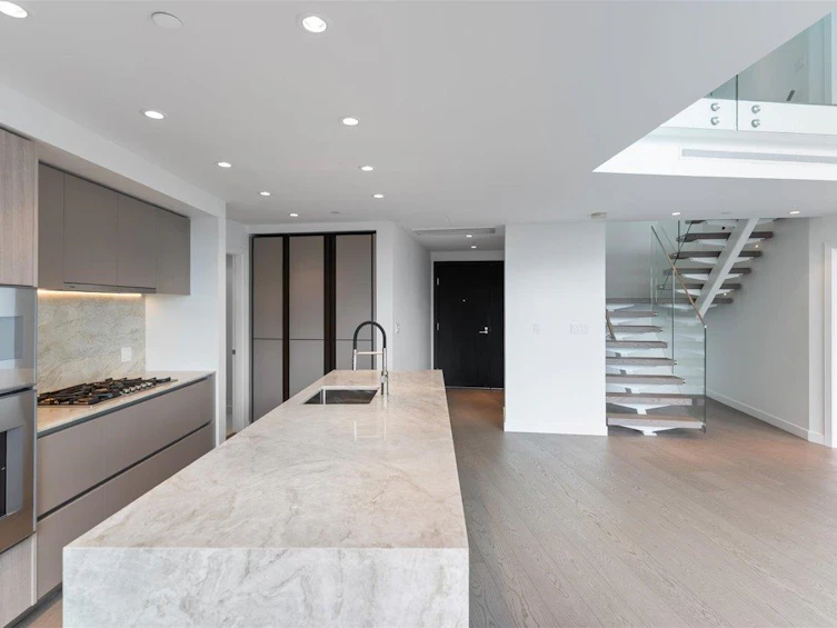 2406-1500 Fern Street, North Vancouver, BC, V7J 0E6 - 8