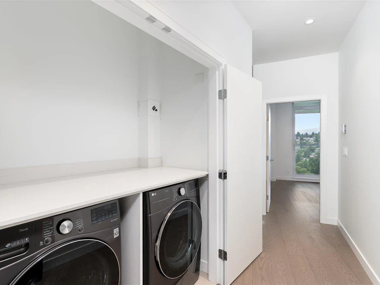 2406-1500 Fern Street, North Vancouver, BC, V7J 0E6 - 19