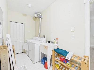6222 Logan Lane - 4