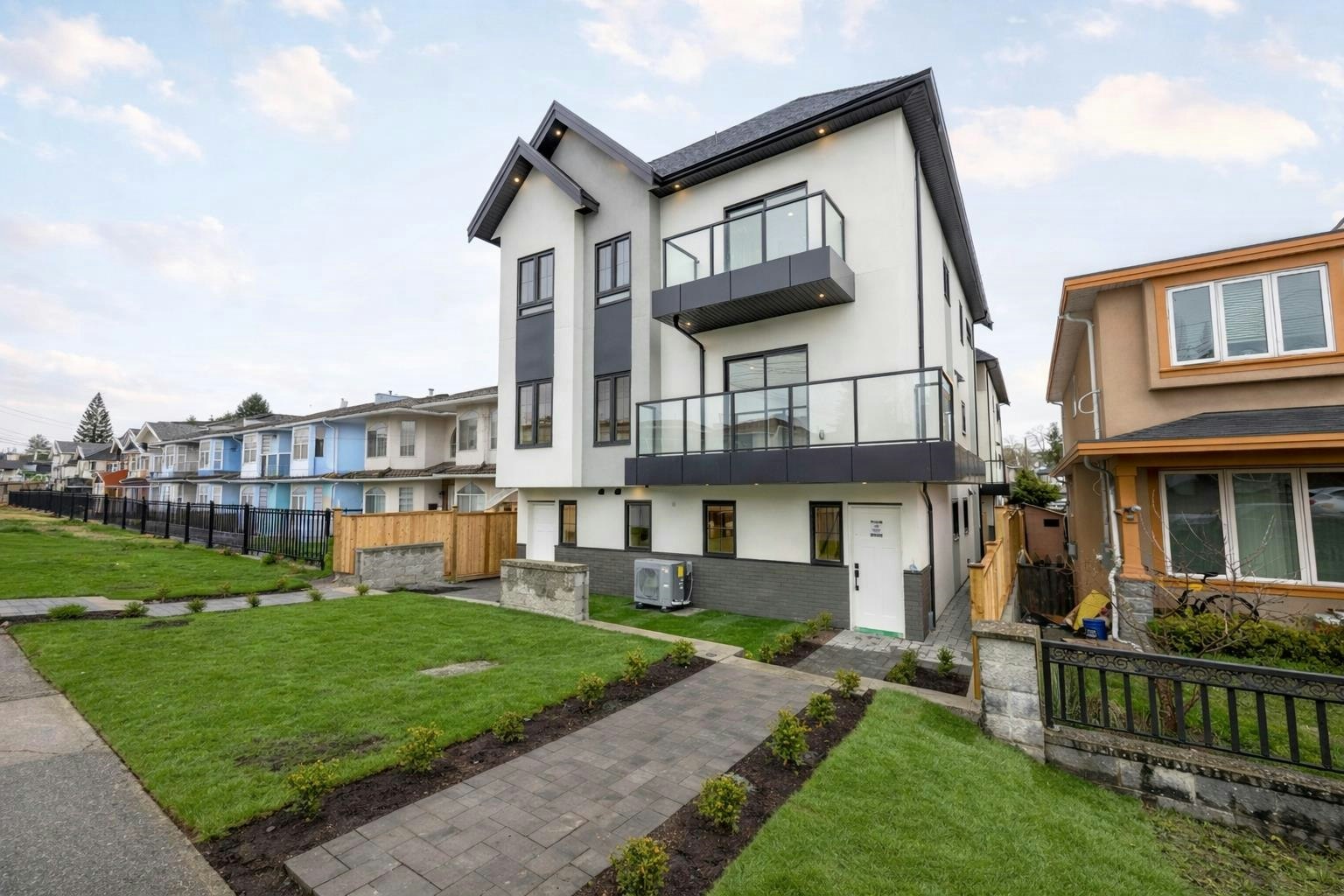 3-7353 12th Avenue, Burnaby, BC, V3N 2J8 - 38
