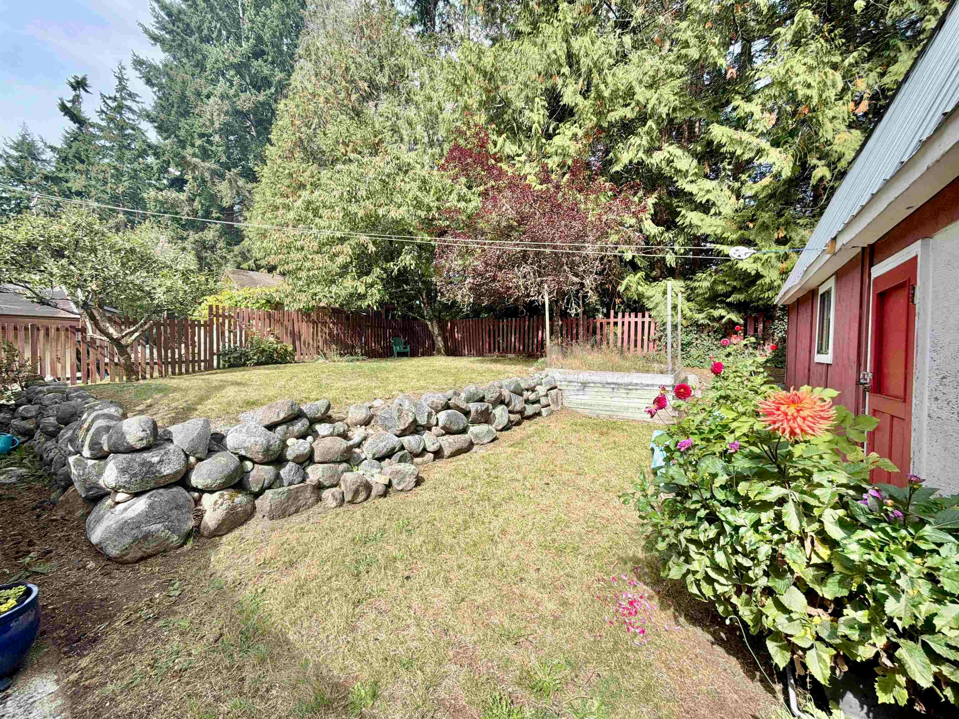 1044 Fircrest Road, Gibsons, BC, V0N 1V4 - 30