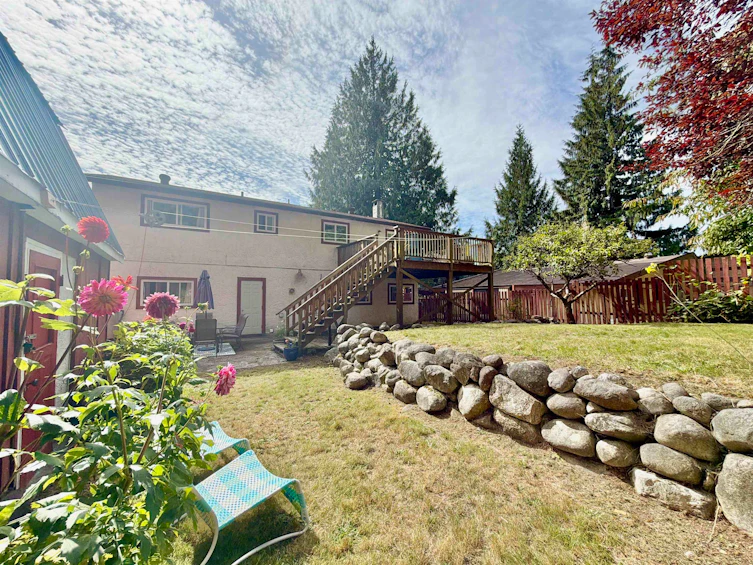 1044 Fircrest Road, Gibsons, BC, V0N 1V4 - 32