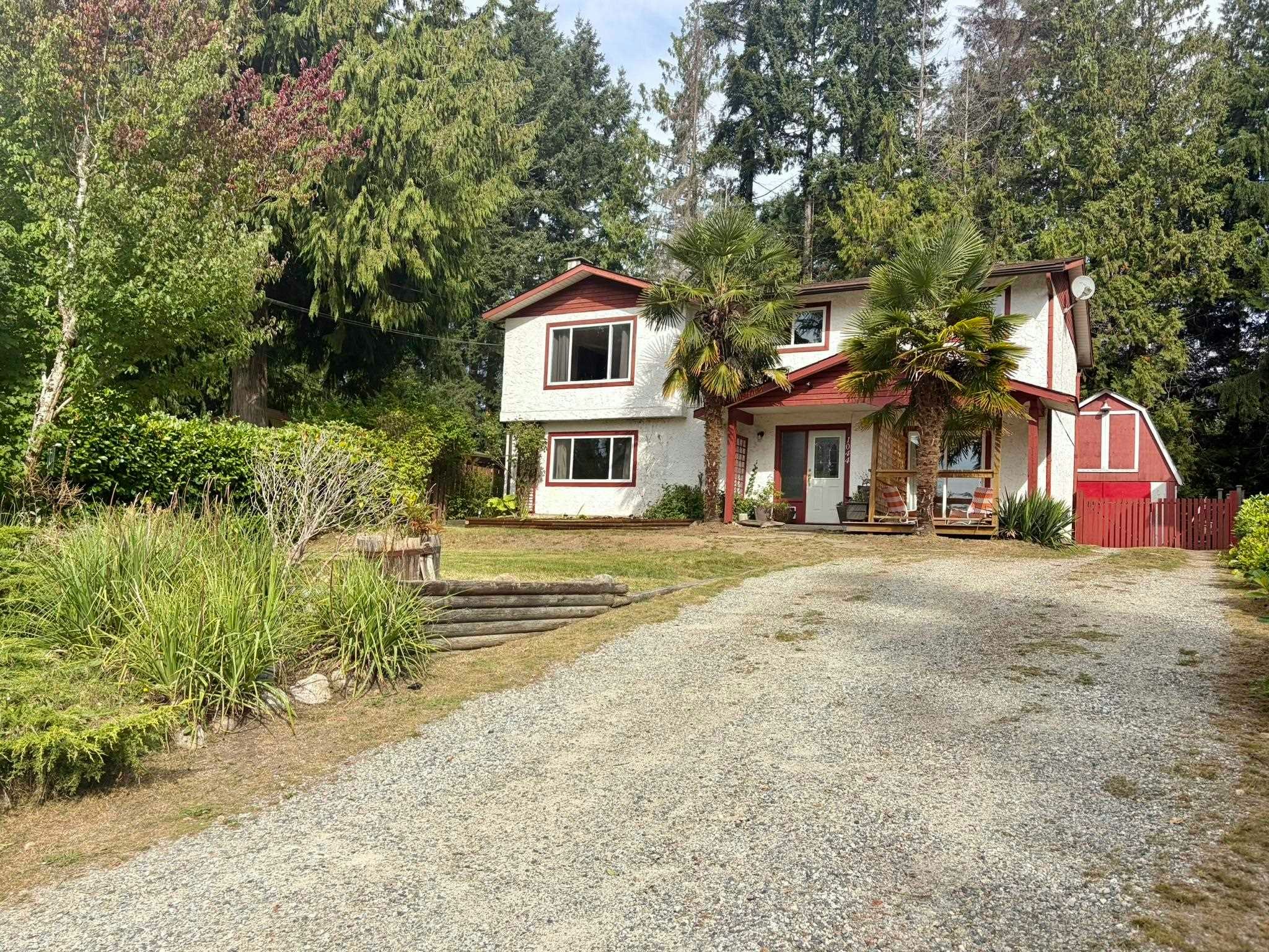 1044 Fircrest Road, Gibsons, BC, V0N 1V4