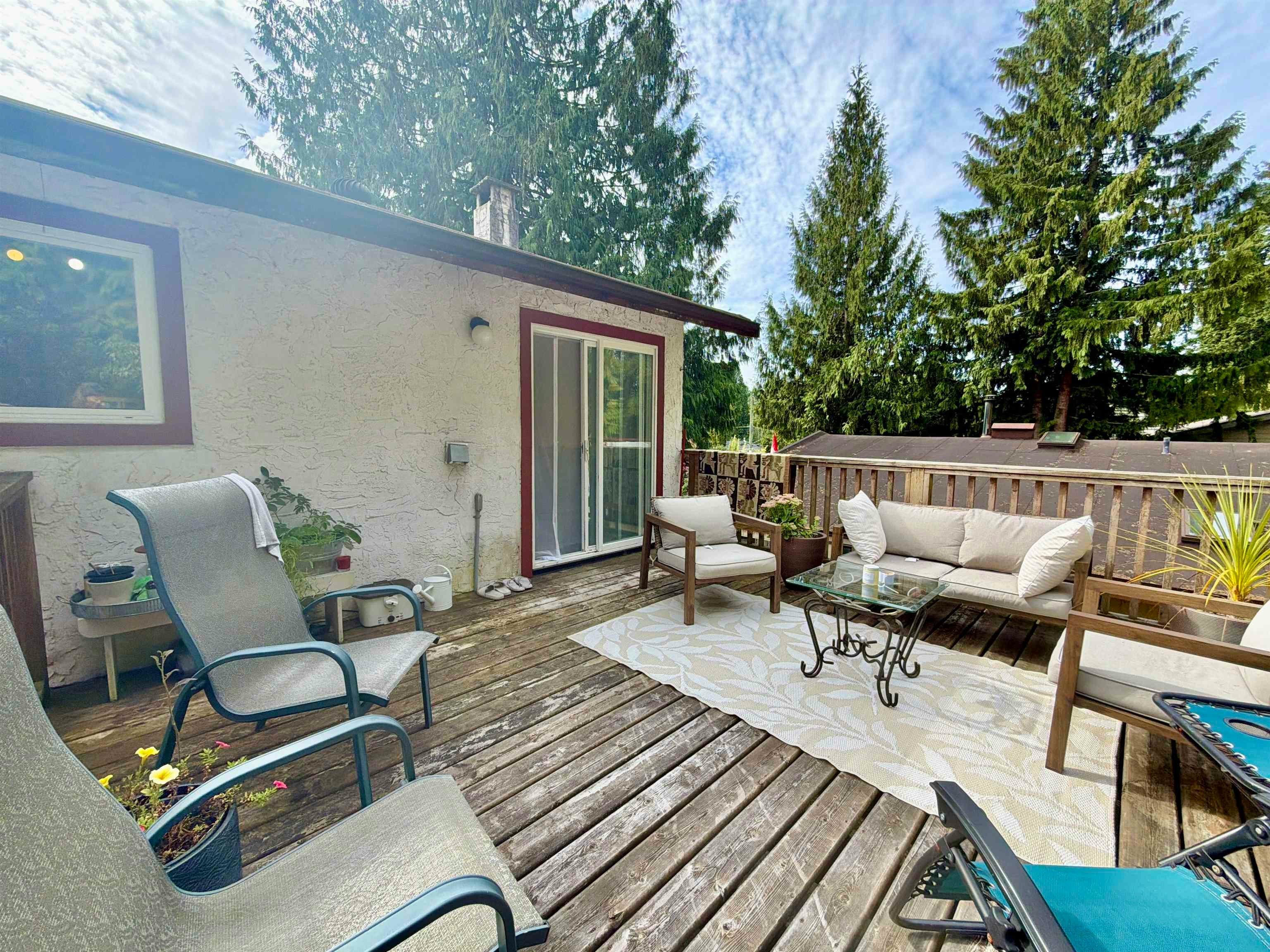 1044 Fircrest Road, Gibsons, BC, V0N 1V4 - 11