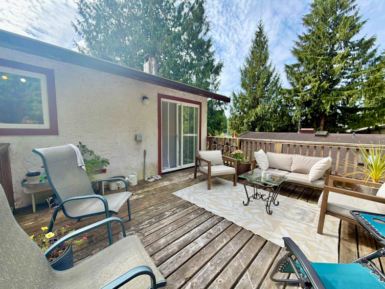 1044 Fircrest Road, Gibsons, BC, V0N 1V4 - 11