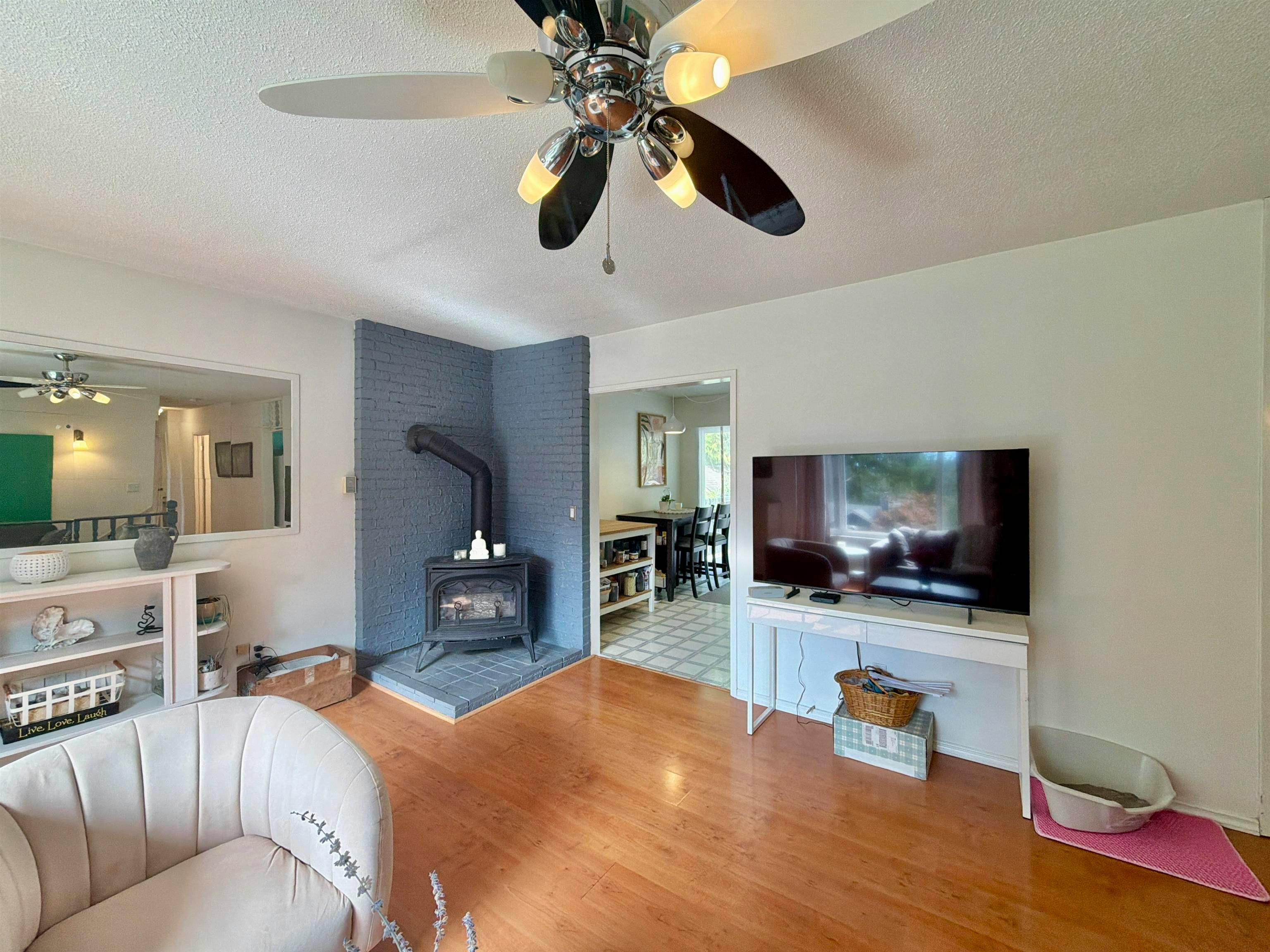 1044 Fircrest Road, Gibsons, BC, V0N 1V4 - 7
