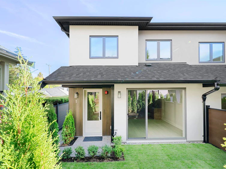 1-1956 W 60th Avenue, Vancouver, BC, V6P 2B1 - 2