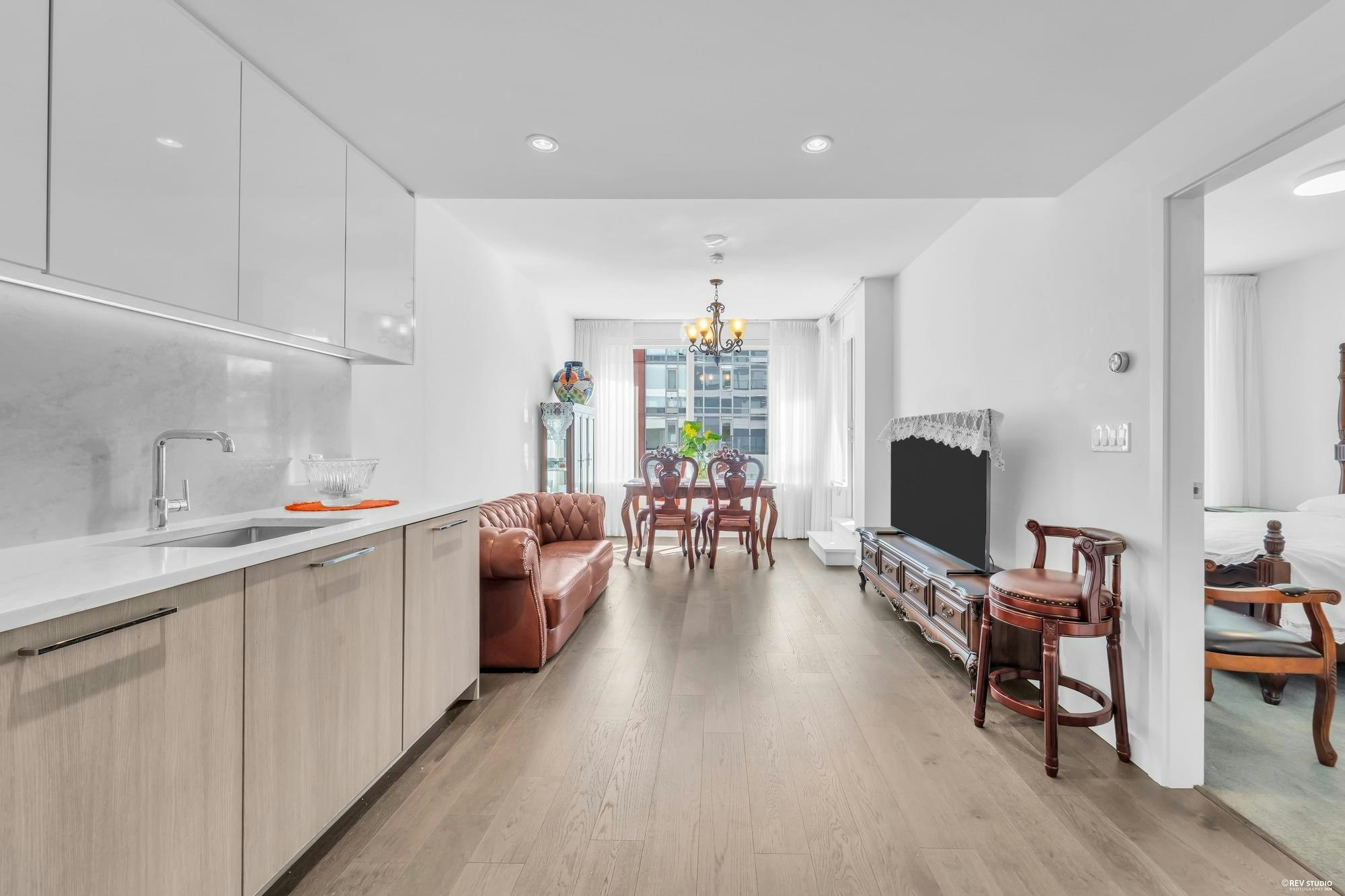 10xx-8169 Mcmyn Way, Richmond, BC, V6X 0V2