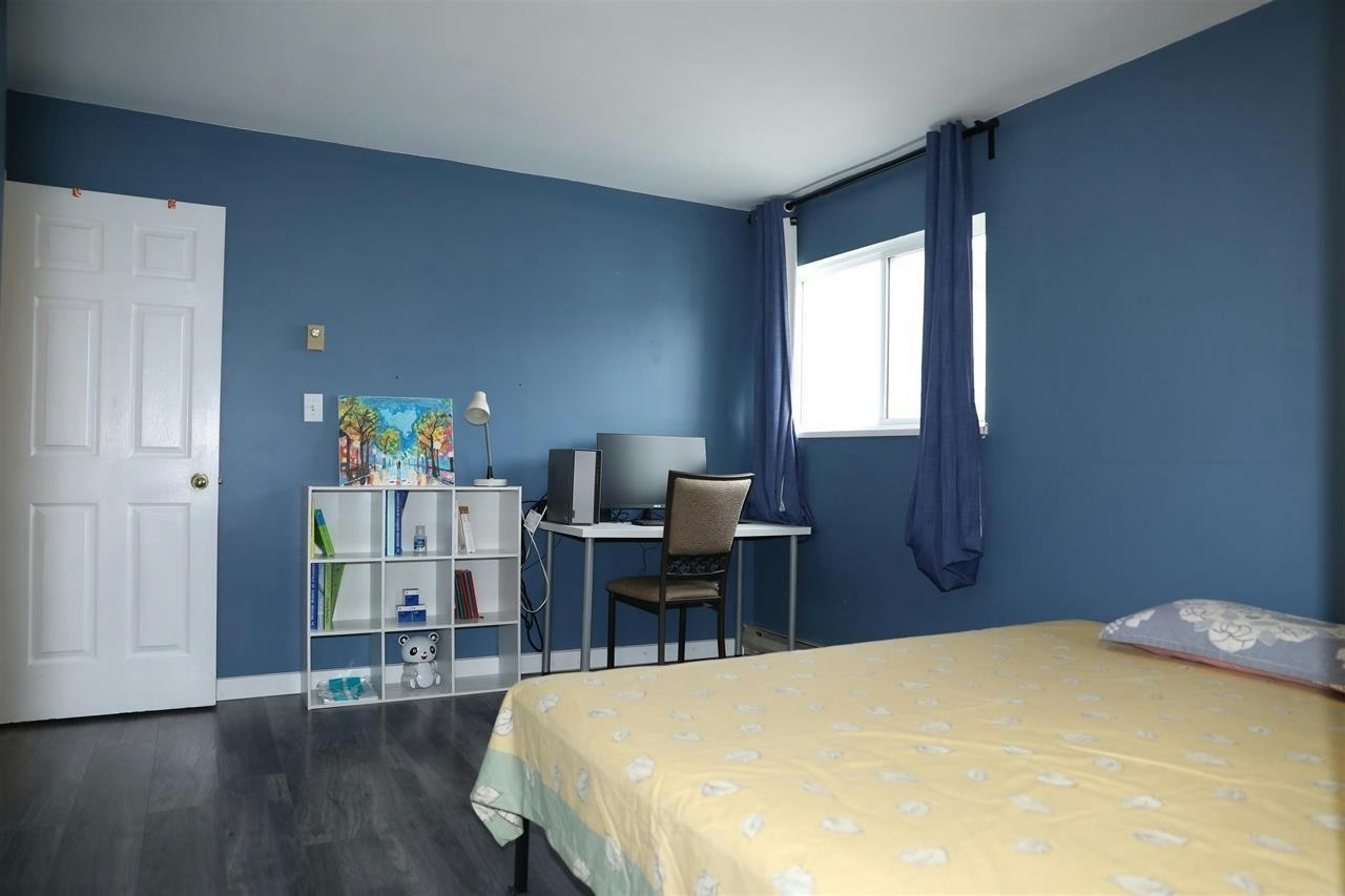 10077 156 Street, Surrey, BC, V3R 4L6 - 13