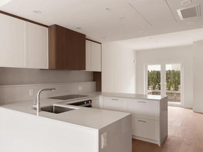 386 W 45th Avenue - 2