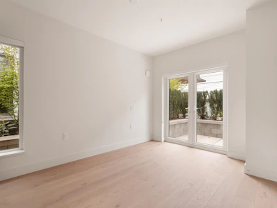 386 W 45th Avenue - 3