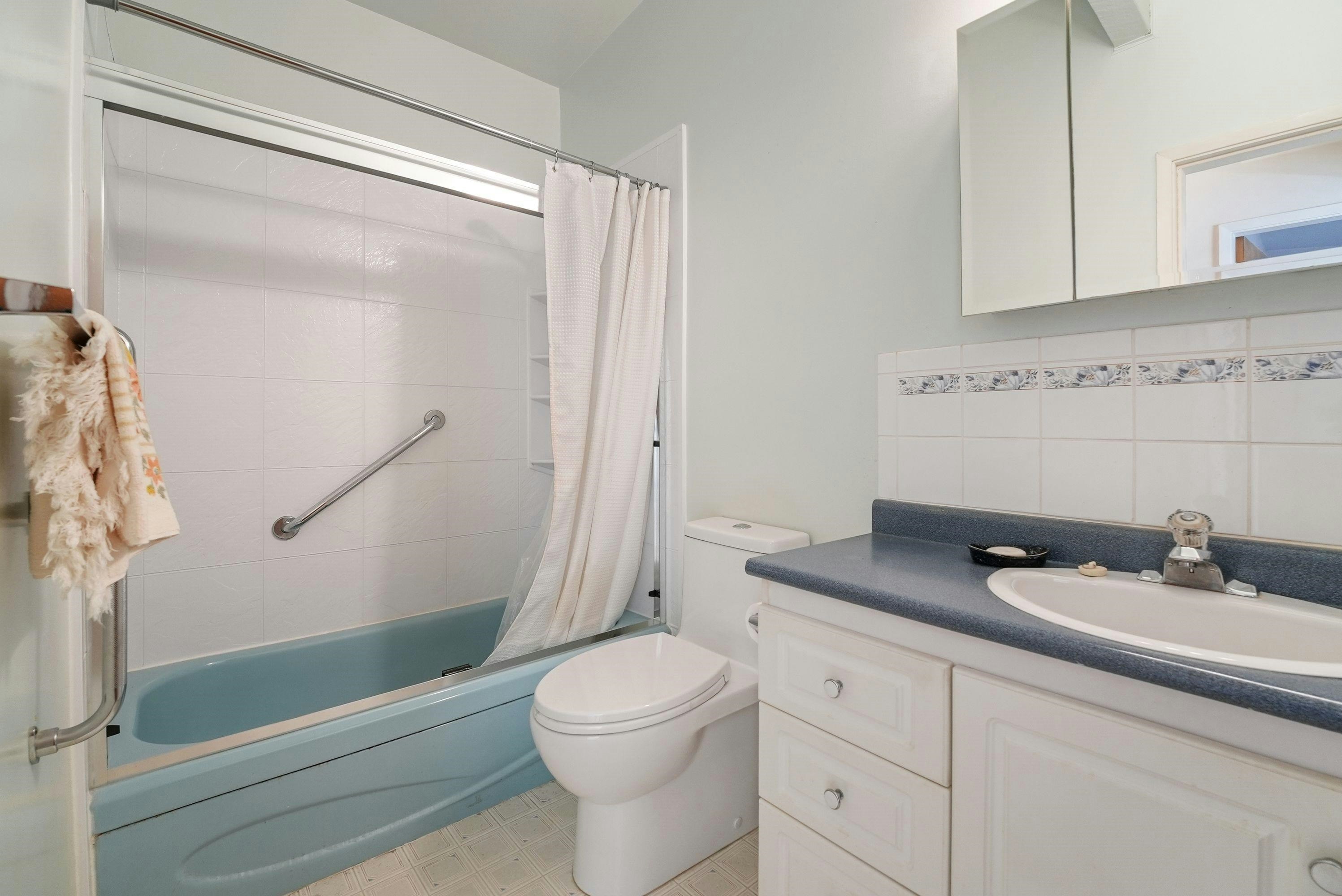 11669 228 Street, Maple Ridge, BC, V2X 6L7 - 12