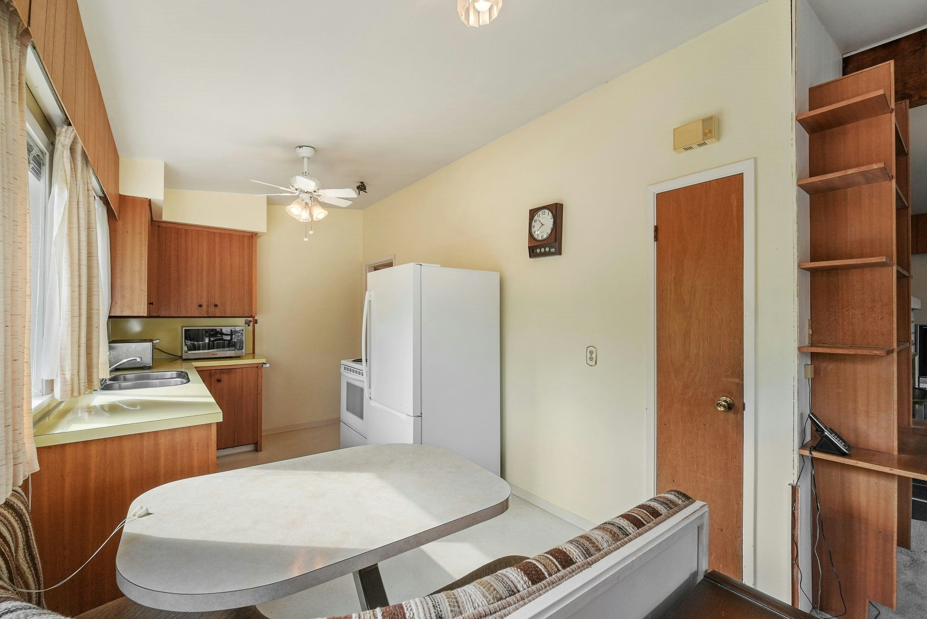 11669 228 Street, Maple Ridge, BC, V2X 6L7 - 9