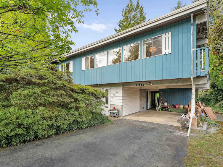 11669 228 Street, Maple Ridge, BC, V2X 6L7 - 2