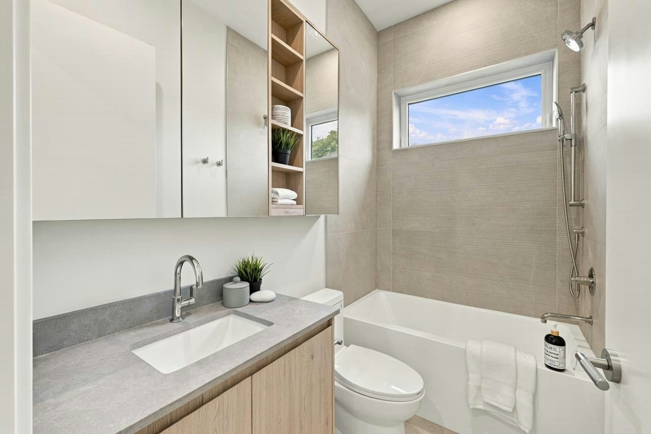 2-2509 Kitchener Street, Vancouver, BC, V5K 3C7 - 25