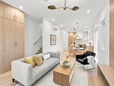 2-2509 Kitchener Street - 3