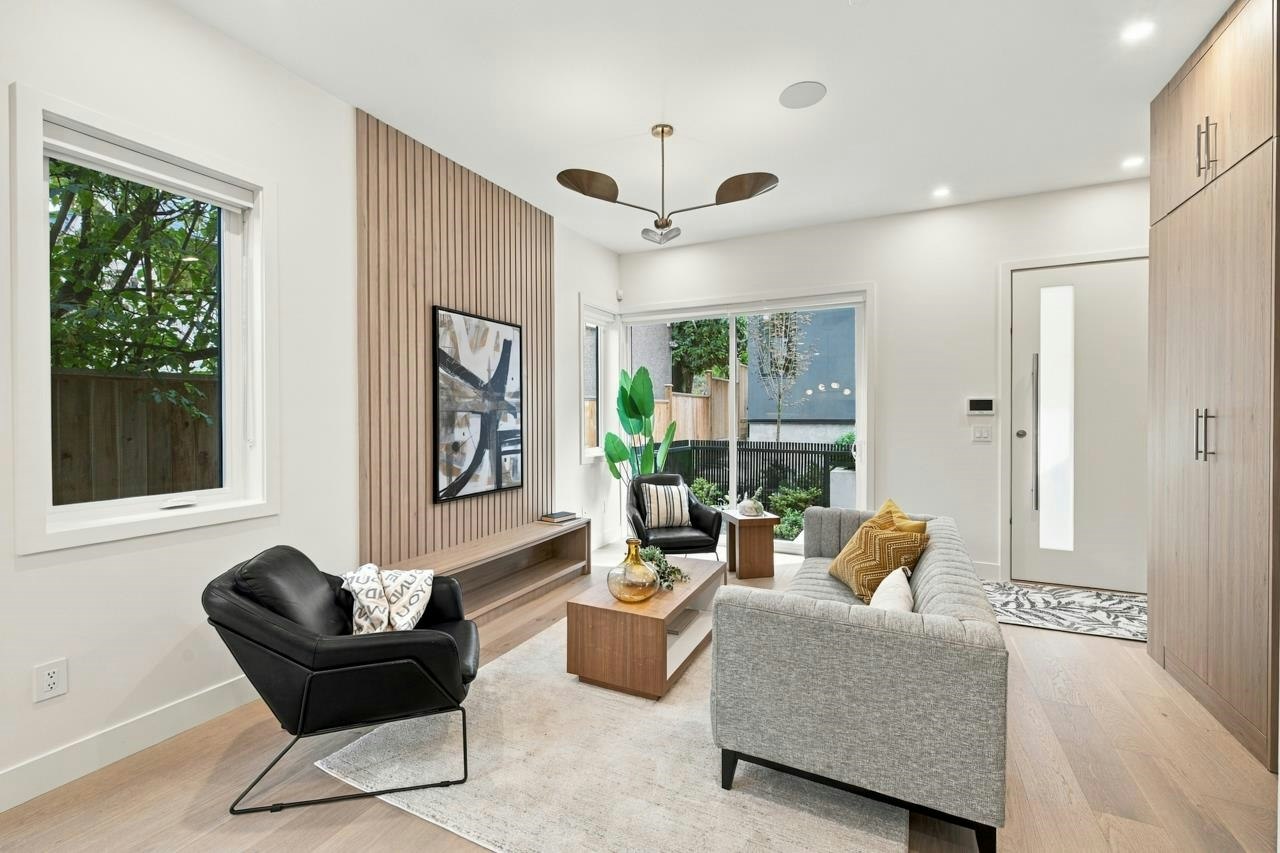 2-2509 Kitchener Street - 5