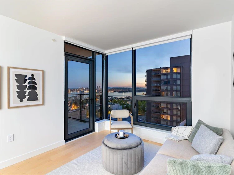 1004-135 E 13th Street, North Vancouver, BC, V7L 0J8 - 3