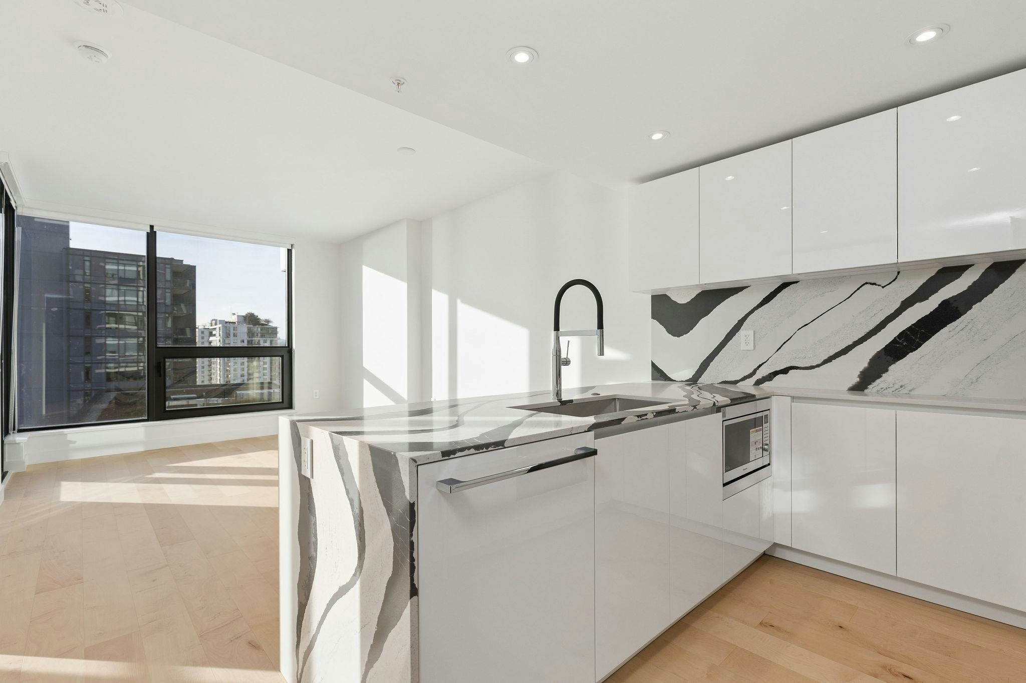1004-135 E 13th Street, North Vancouver, BC, V7L 0J8 - 10