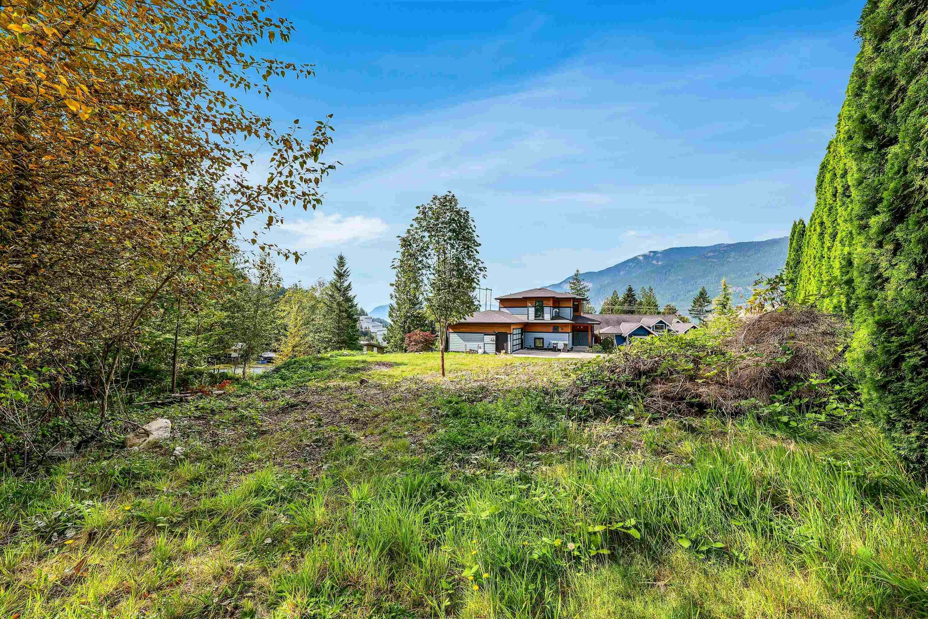 936 Thistle Place, Squamish, BC, V8B 1J2 - 9