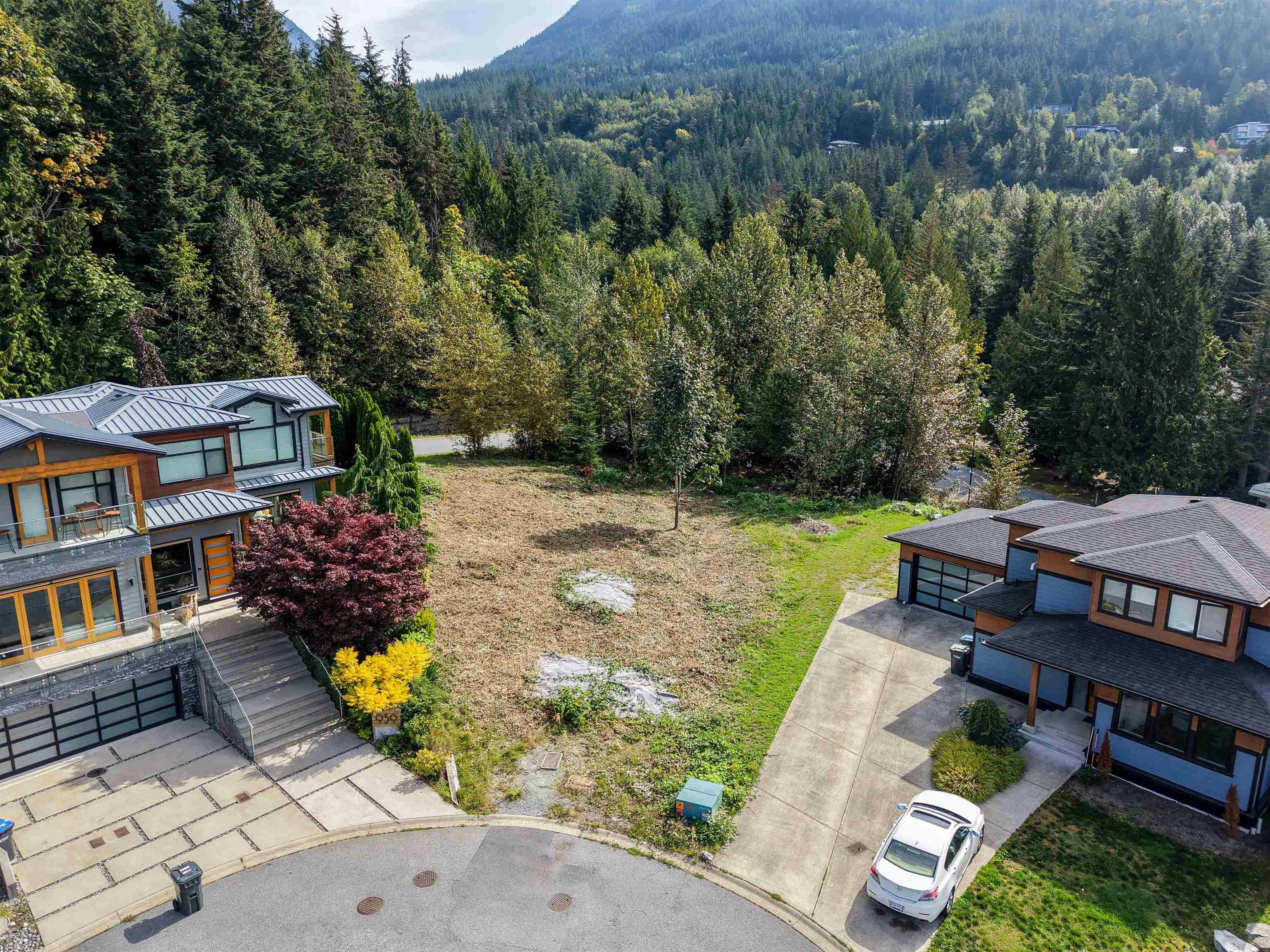 936 Thistle Place, Squamish, BC, V8B 1J2 - 8