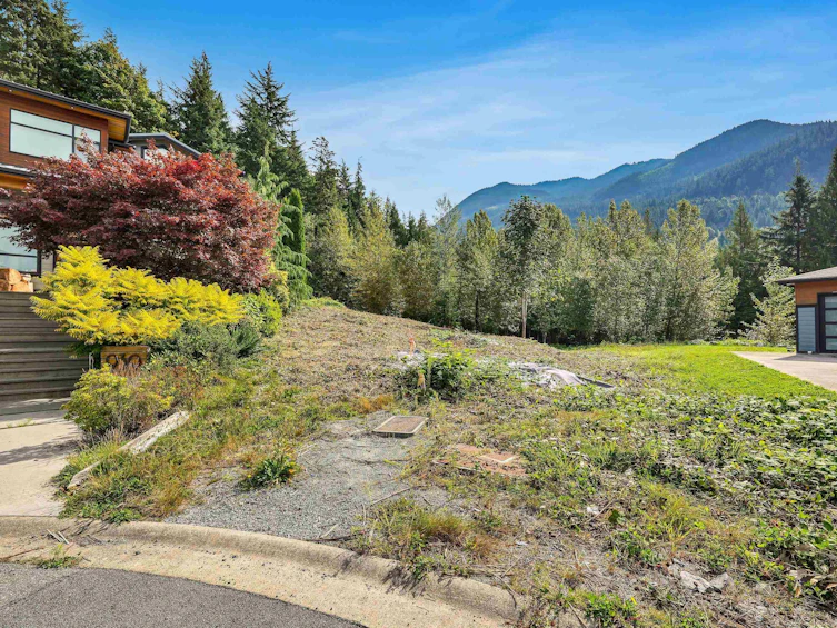 936 Thistle Place, Squamish, BC, V8B 1J2 - 14