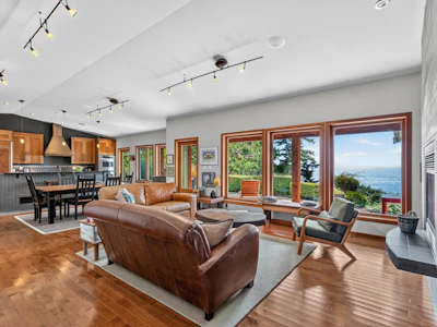 987 Gower Point Road - 4