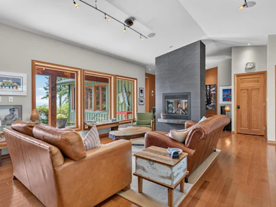 987 Gower Point Road - 5