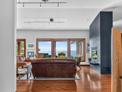 987 Gower Point Road - 3