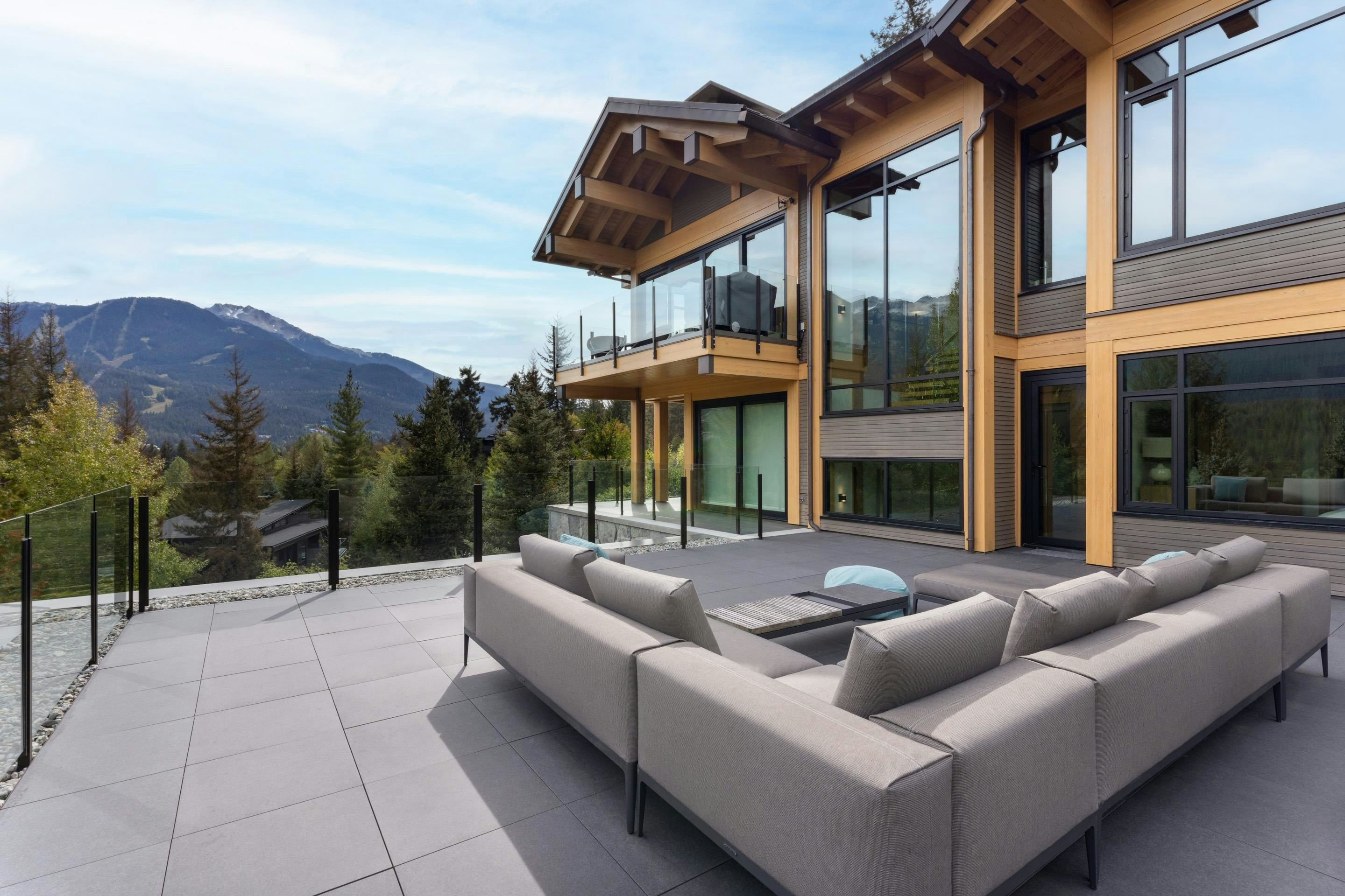 7465 Treetop Lane, Whistler, BC, V8E 0E9 - 35