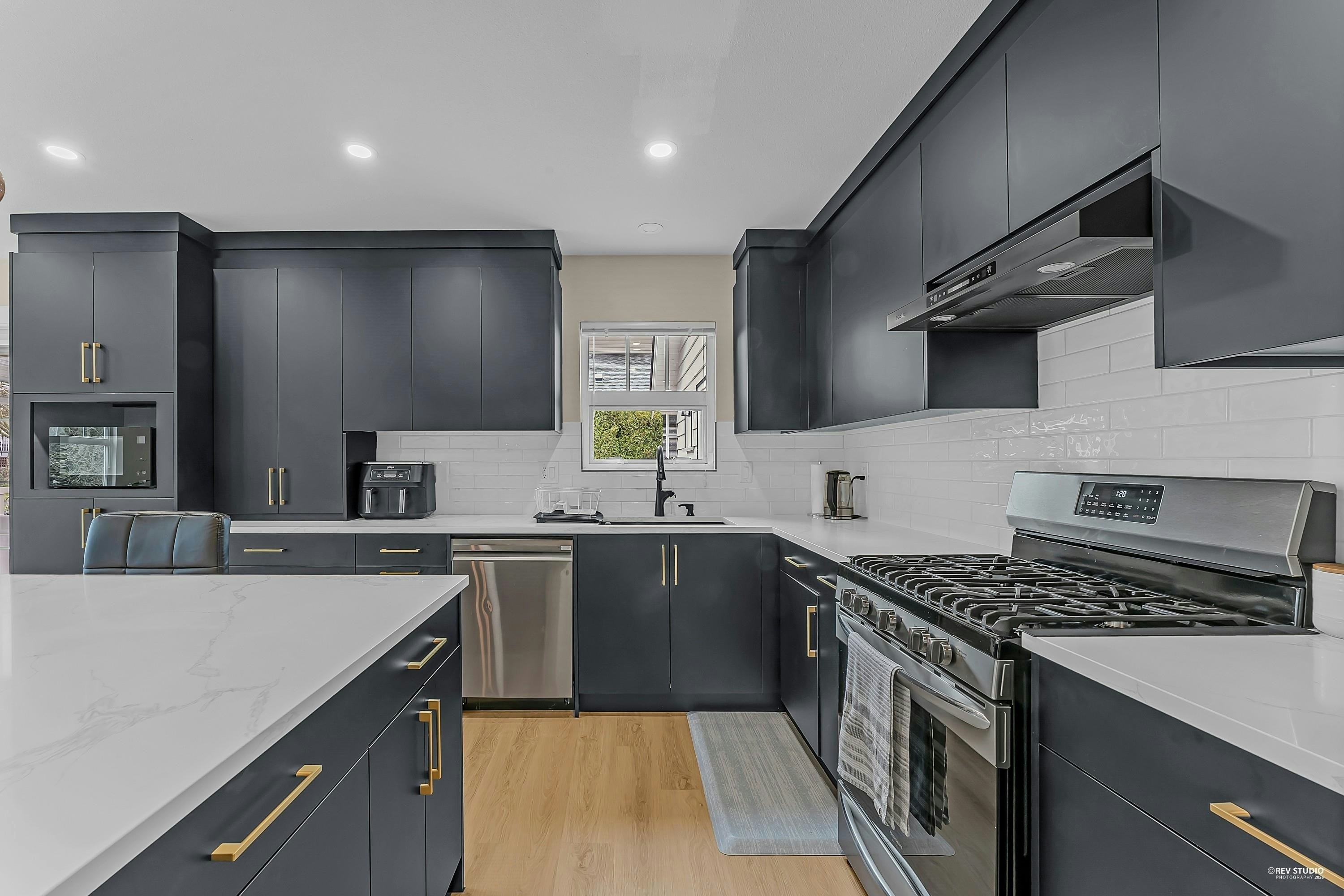 21-15188 62a Avenue, Surrey, BC, V3S 1W7 - 12