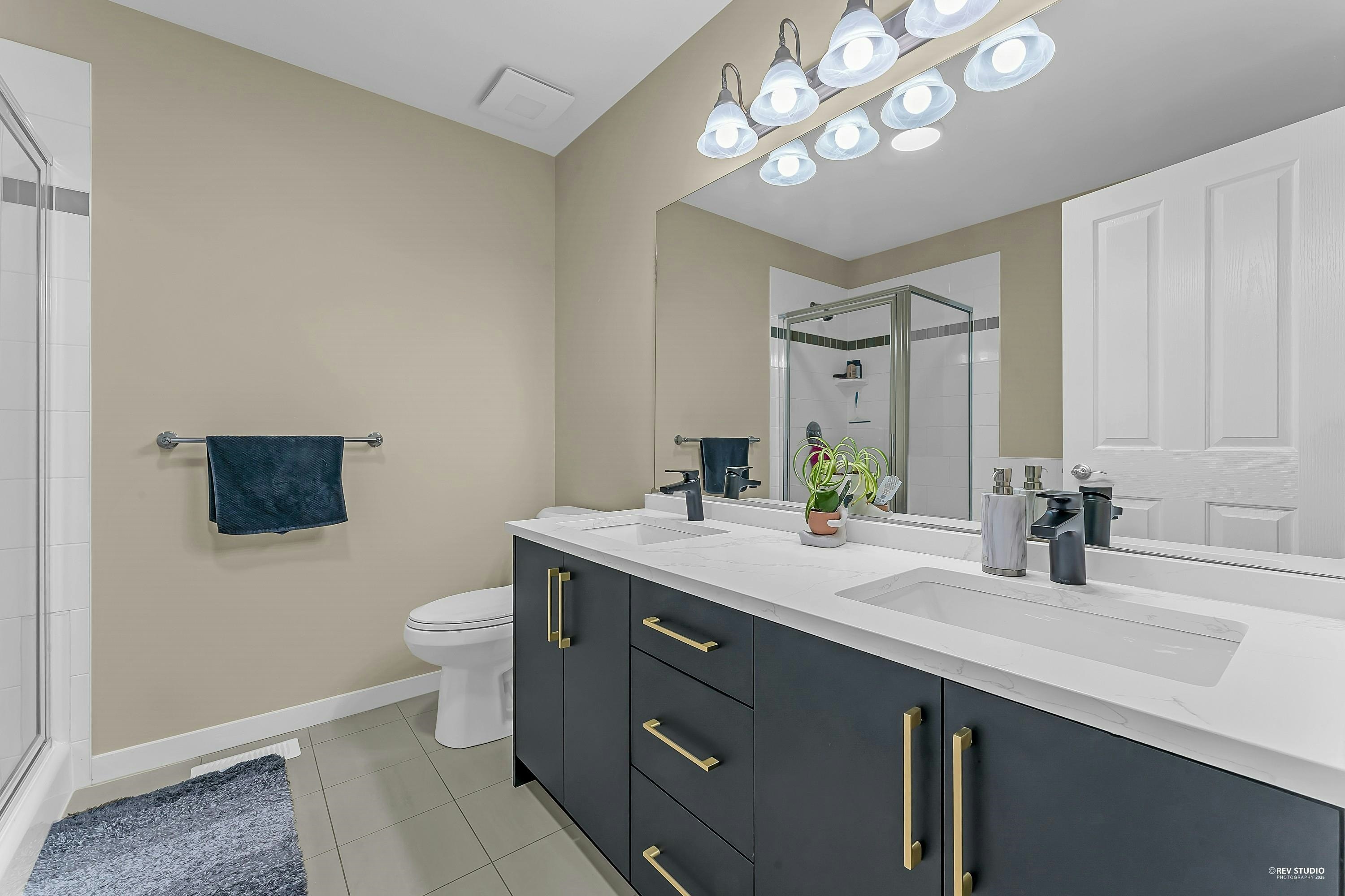 21-15188 62a Avenue, Surrey, BC, V3S 1W7 - 21