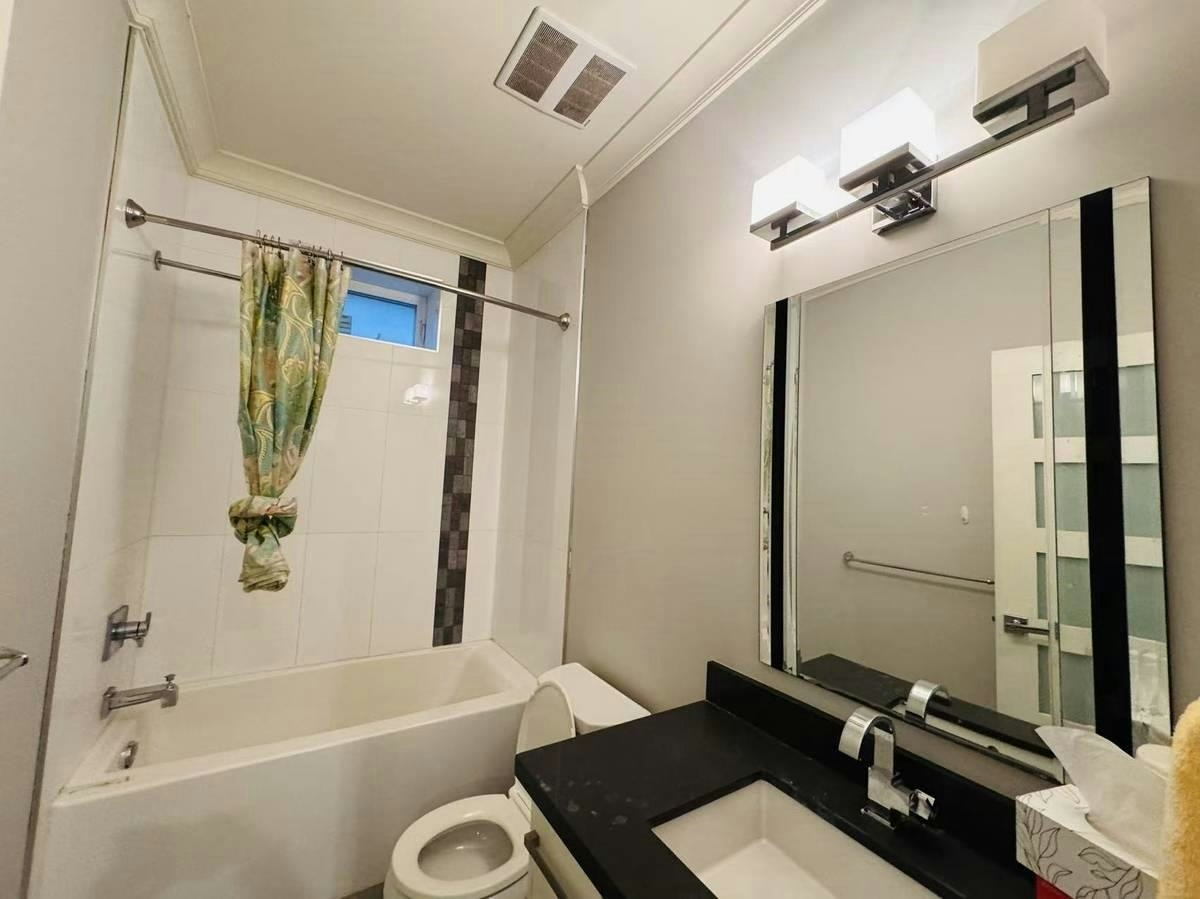2900 W 41st Avenue, Vancouver, BC, V6N 3C7 - 9