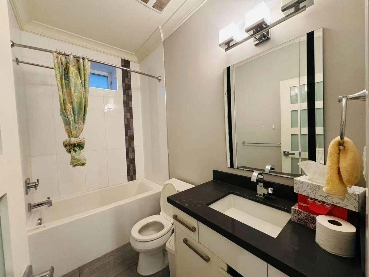 2900 W 41st Avenue, Vancouver, BC, V6N 3C7 - 8