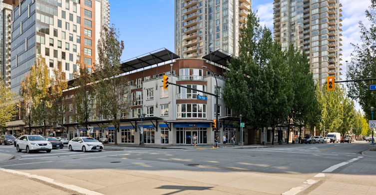 PH9-1163 The High Street, Coquitlam, BC, V3B 7W2