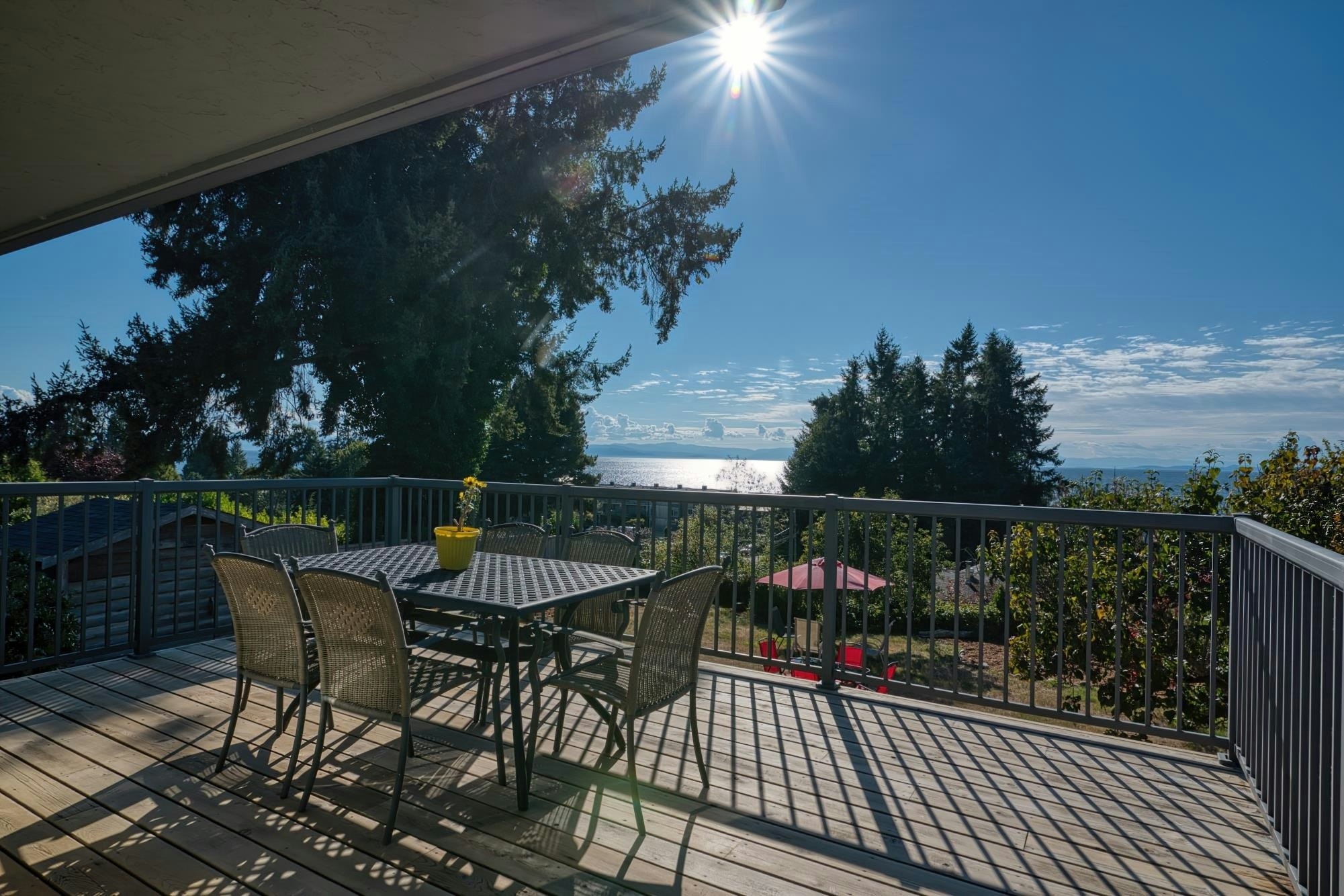 4735 Laurel Avenue, Sechelt, BC, V7Z 0B4