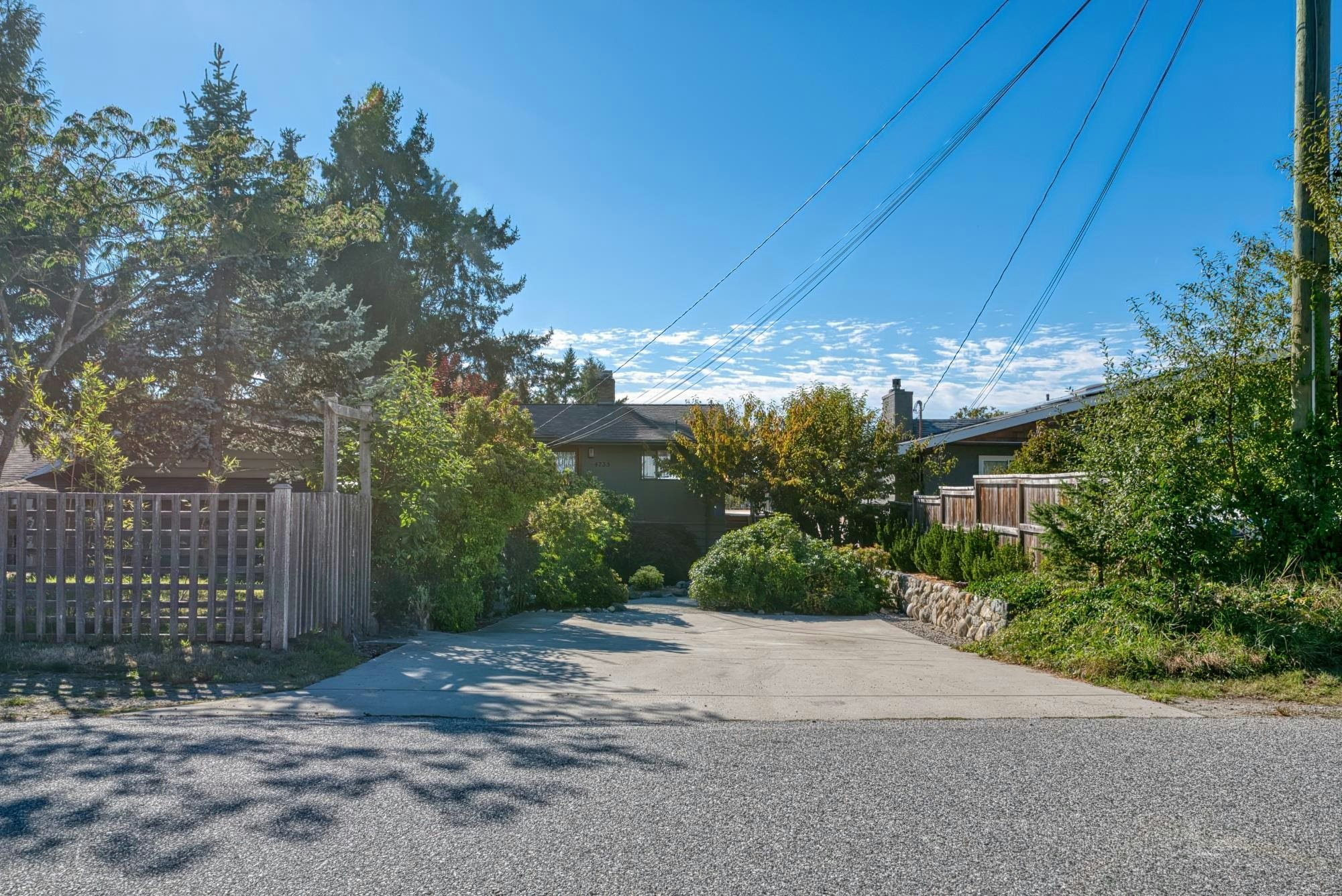 4735 Laurel Avenue, Sechelt, BC, V7Z 0B4 - 23