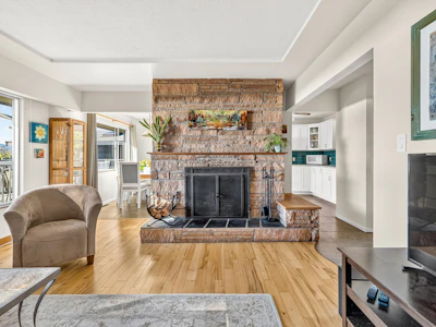 4735 Laurel Avenue - 4