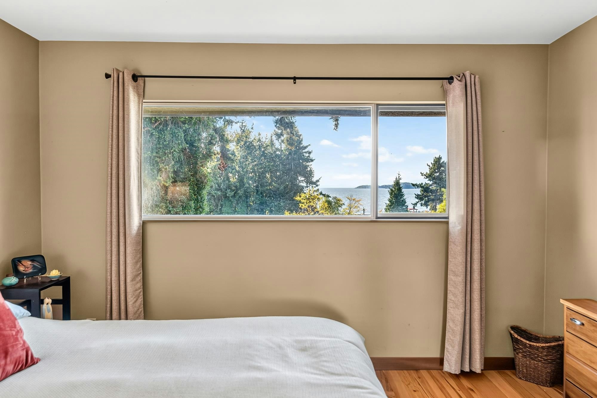 4735 Laurel Avenue, Sechelt, BC, V7Z 0B4 - 11