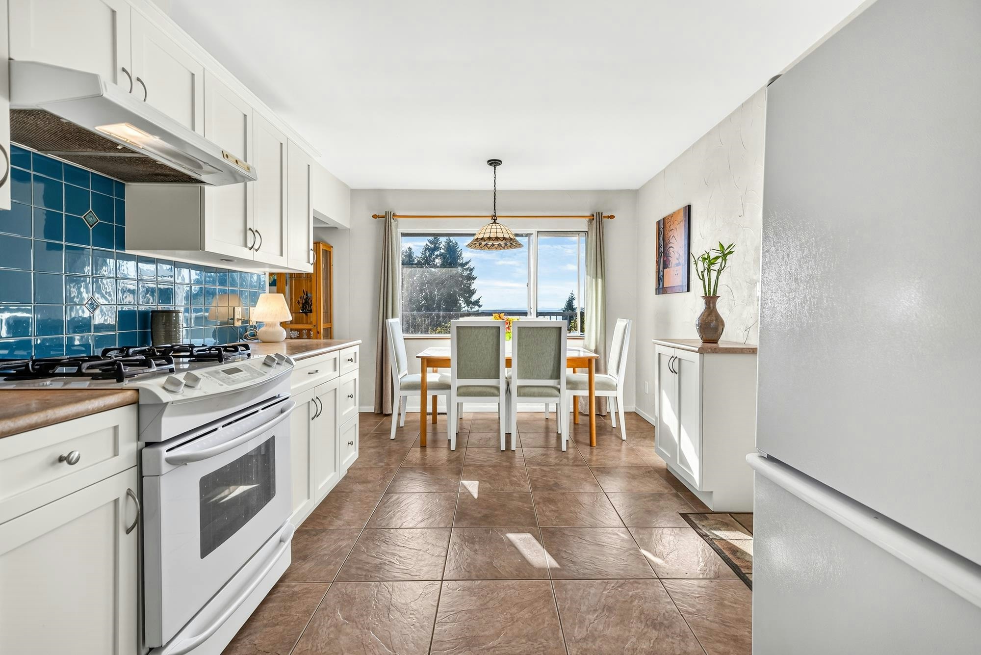 4735 Laurel Avenue, Sechelt, BC, V7Z 0B4 - 7